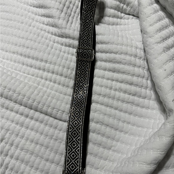 Sparkle cross body strap - Picture 2 of 12